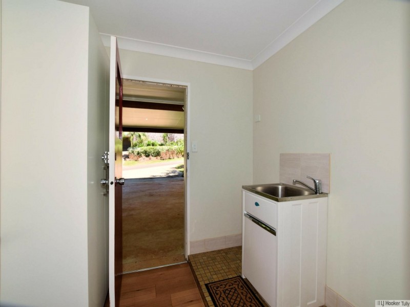 2 Endeavour Avenue, Mission Beach QLD 4852