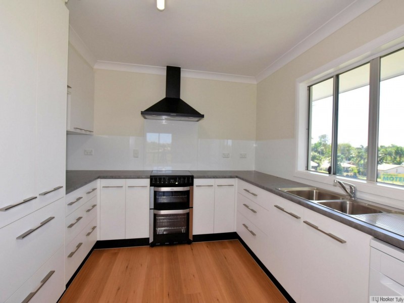 2 Endeavour Avenue, Mission Beach QLD 4852