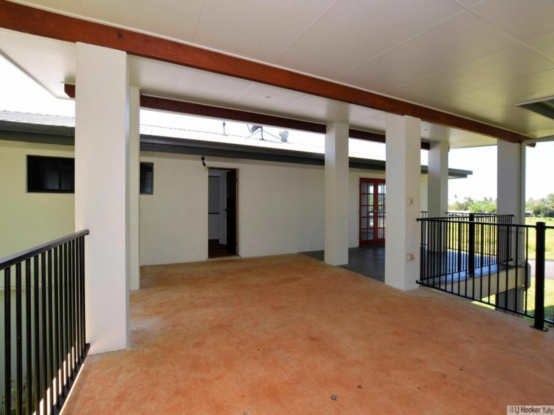 2 Endeavour Avenue, Mission Beach QLD 4852