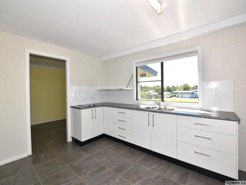 2 Endeavour Avenue, Mission Beach QLD 4852