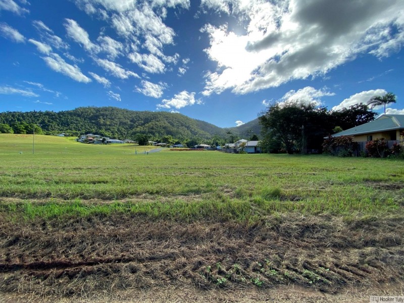 40 Campbell Street, Tully QLD 4854