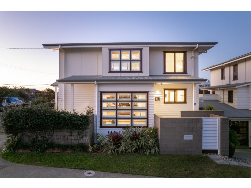 48 Campbell Street, Tully QLD 4854