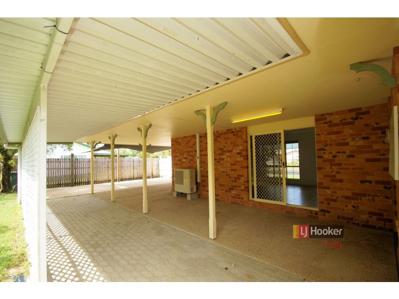 9 Campbell Street, Tully QLD 4854