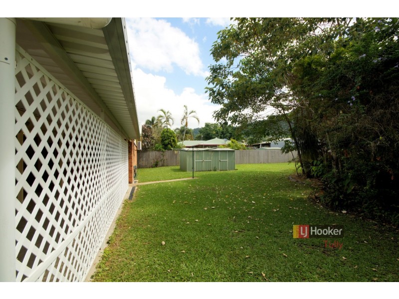 9 Campbell Street, Tully QLD 4854