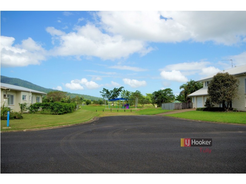 9 Campbell Street, Tully QLD 4854