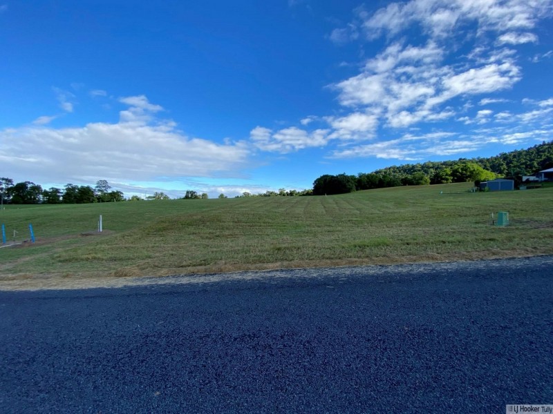 7 Gourley Street, Tully QLD 4854