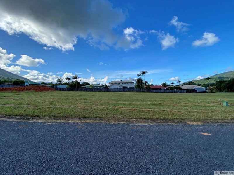 6 Gourley Street, Tully QLD 4854