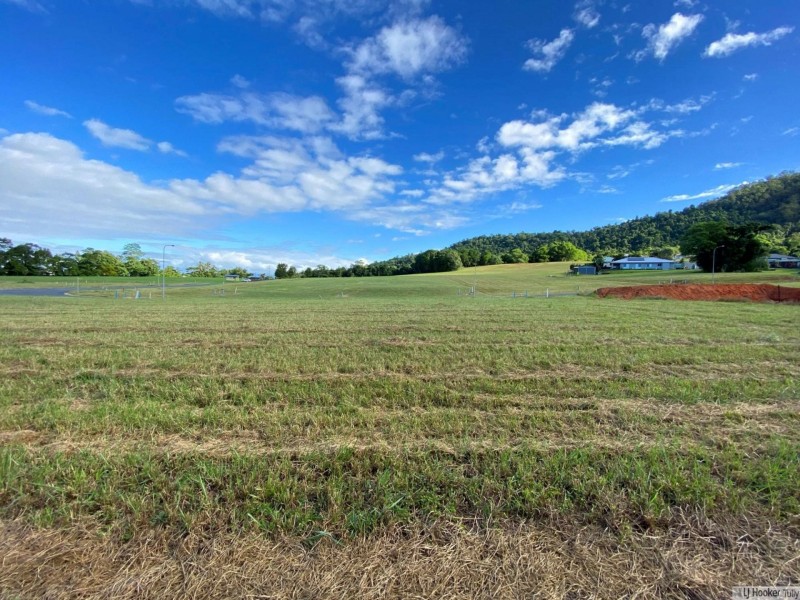 6 Gourley Street, Tully QLD 4854