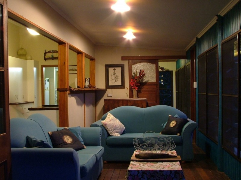 54 Thistle Road, Maadi QLD 4855