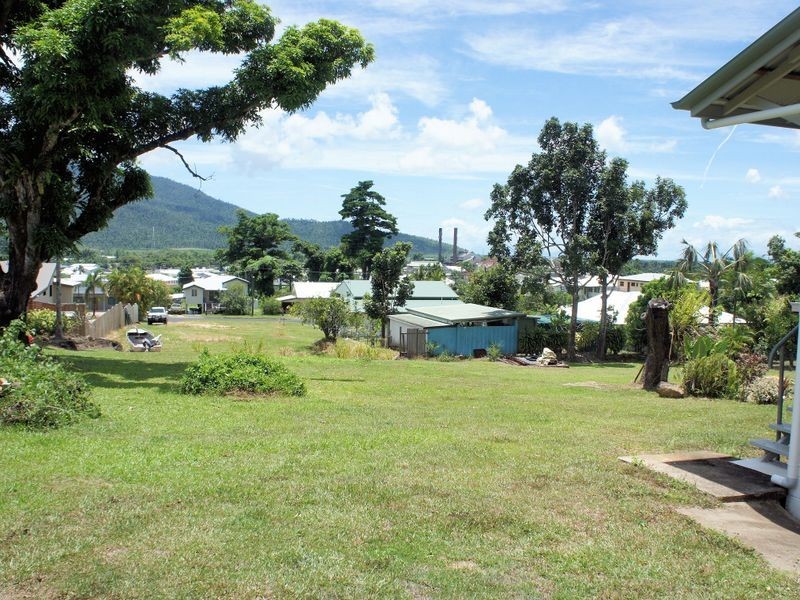 4 Brannigan Street, Tully QLD 4854