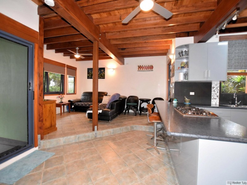 42 Luff Street, Hull Heads QLD 4854