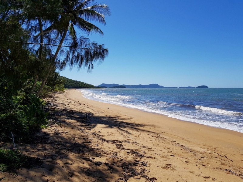 42 Luff Street, Hull Heads QLD 4854