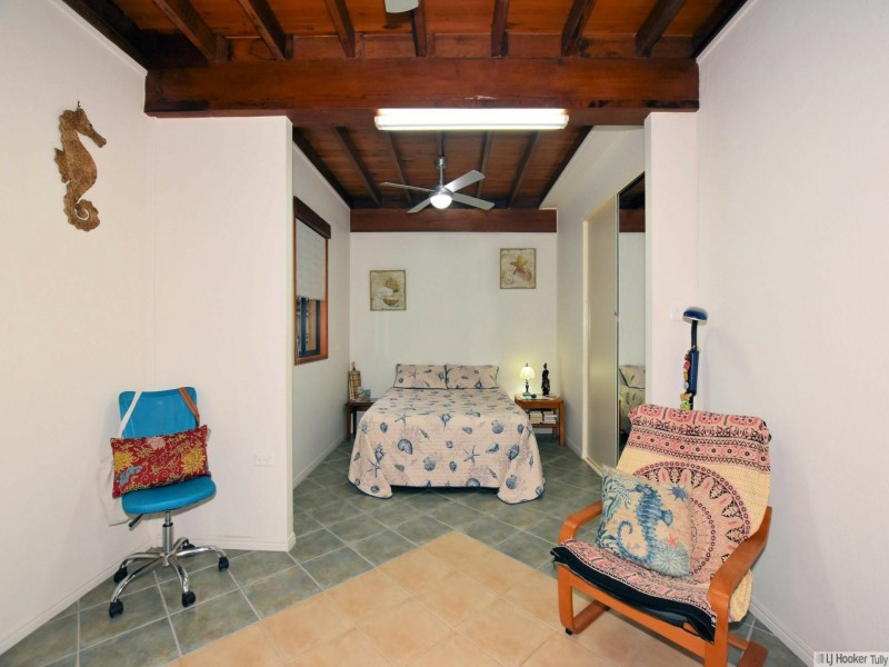 42 Luff Street, Hull Heads QLD 4854