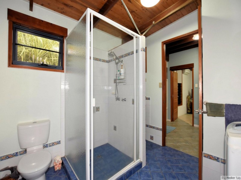 42 Luff Street, Hull Heads QLD 4854