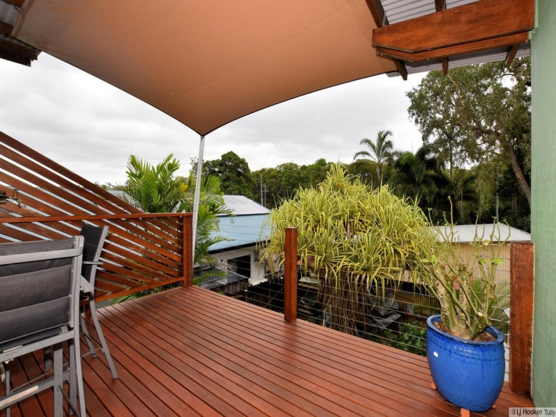 42 Luff Street, Hull Heads QLD 4854