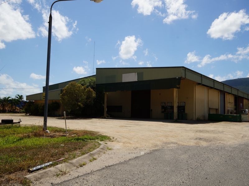 59504 Bruce Highway, Tully QLD 4854