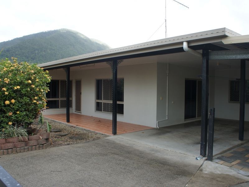 5 Dore Street, Tully QLD 4854