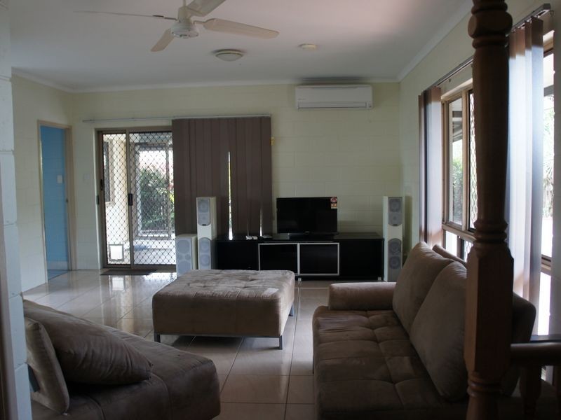 5 Dore Street, Tully QLD 4854