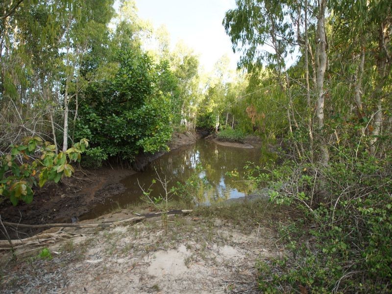 L606 Tully-Hull Road, Tully Heads QLD 4854