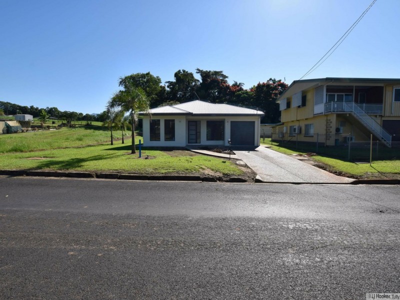 4 Bineham Street, Tully QLD 4854