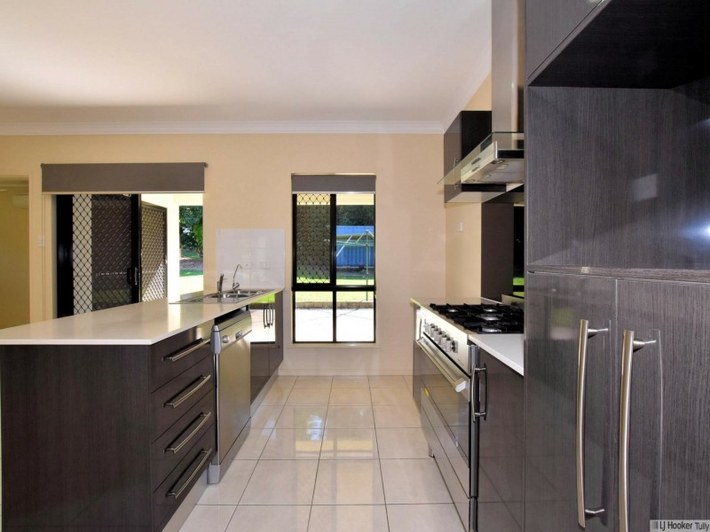 4 Bineham Street, Tully QLD 4854