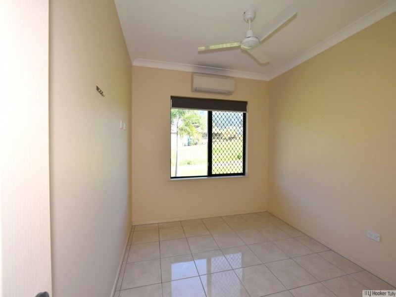 4 Bineham Street, Tully QLD 4854