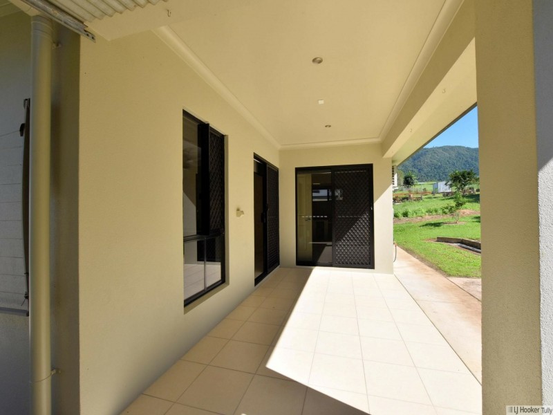 4 Bineham Street, Tully QLD 4854