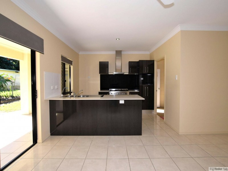 4 Bineham Street, Tully QLD 4854