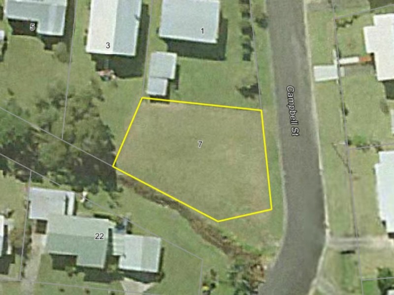 7 Campbell Street, Tully QLD 4854