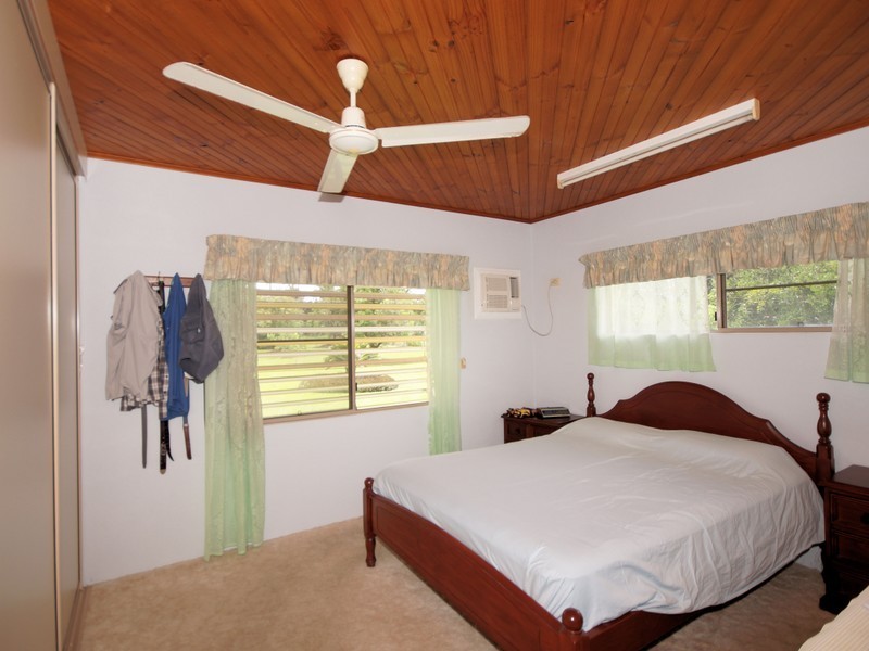 708 East Feluga Rd, East Feluga QLD 4854