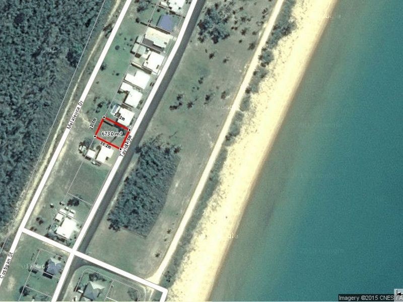 77 Taylor Street, Tully Heads QLD 4854