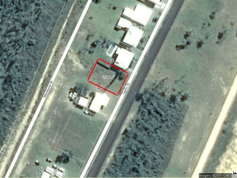 77 Taylor Street, Tully Heads QLD 4854