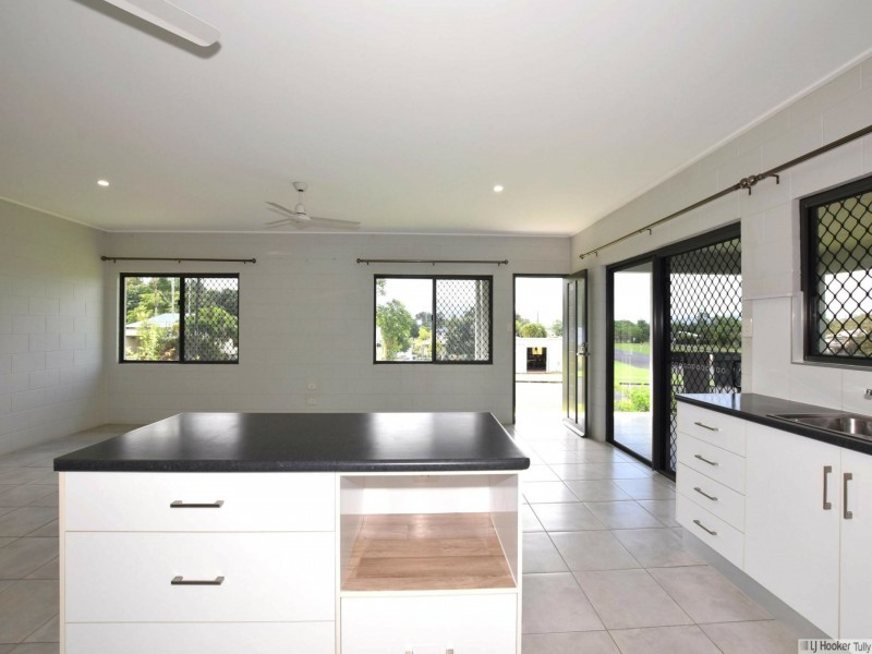 29 Murray Street, Tully QLD 4854