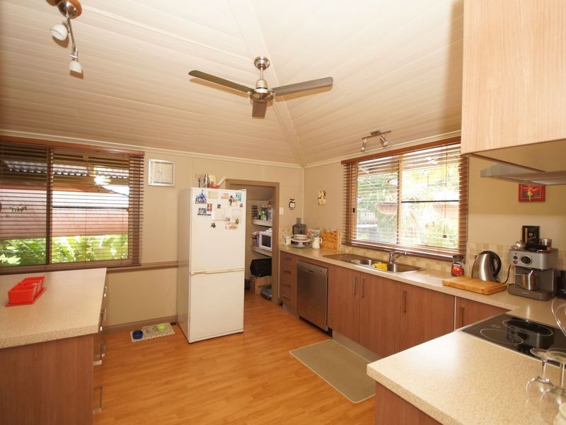 2 Glasgow Street, El Arish QLD 4855