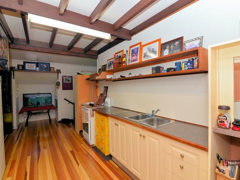 17 Hyatt Street, Tully QLD 4854