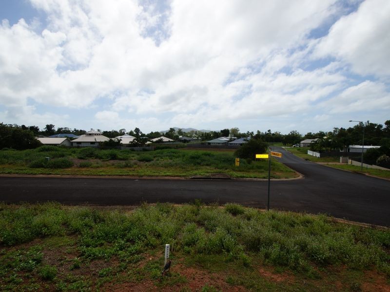 2 Genoa Court, Bingil Bay QLD 4852