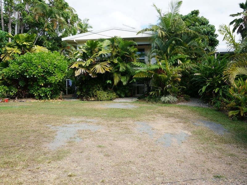 3 Donkin Lane, Mission Beach QLD 4852
