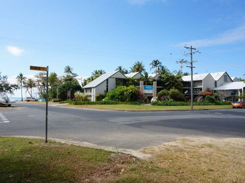 3 Donkin Lane, Mission Beach QLD 4852