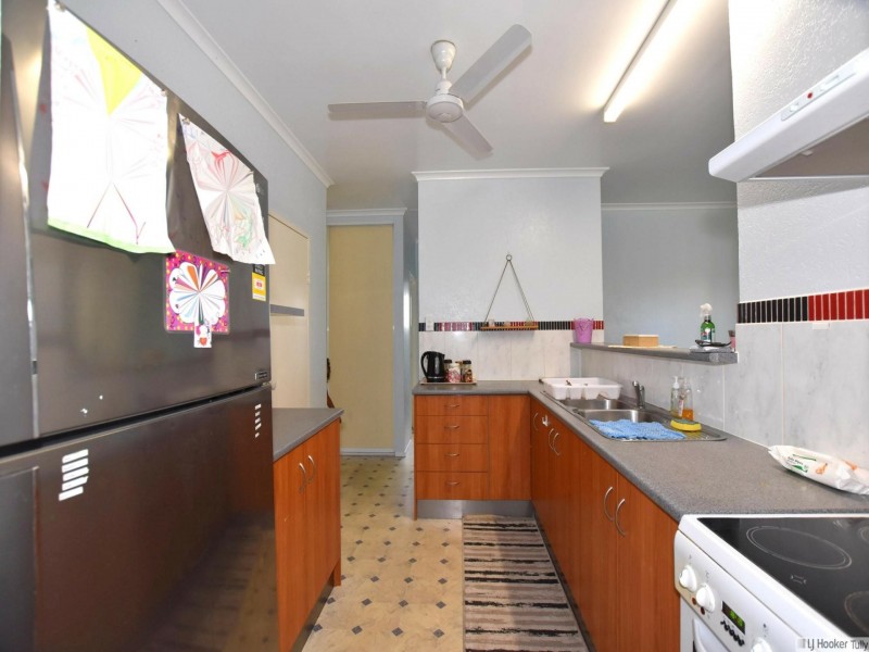36 Campbell Street, Tully QLD 4854