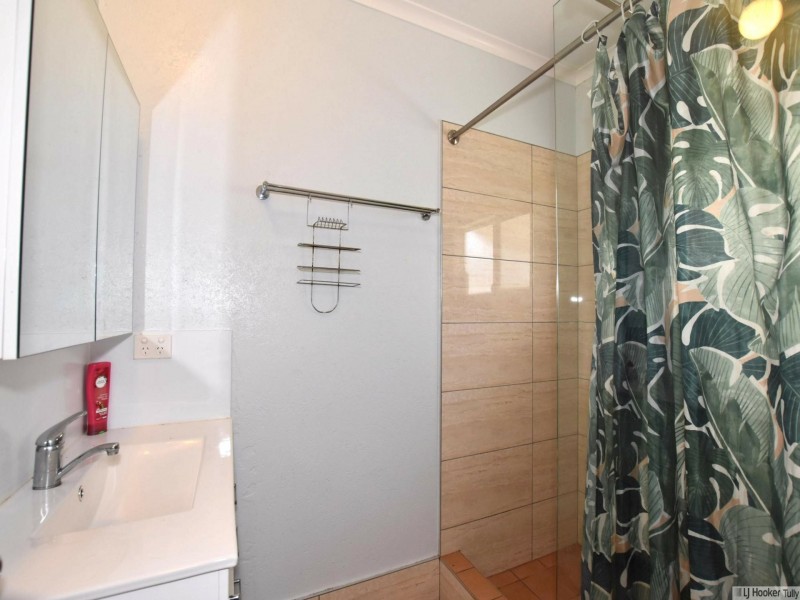 36 Campbell Street, Tully QLD 4854