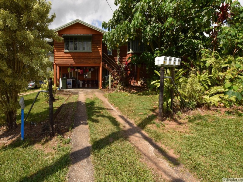 17 Cook Street, Tully QLD 4854