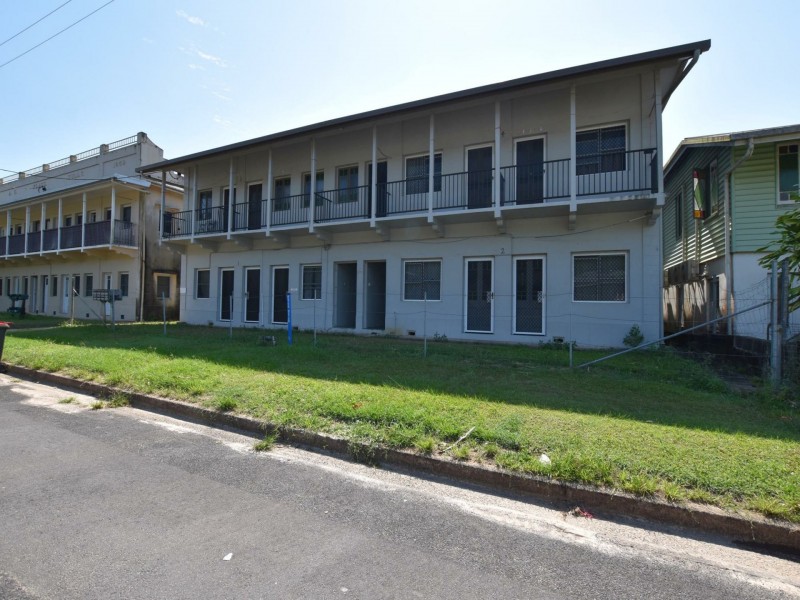 16 Blackman Street, Tully QLD 4854