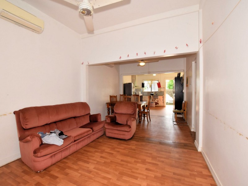 16 Blackman Street, Tully QLD 4854