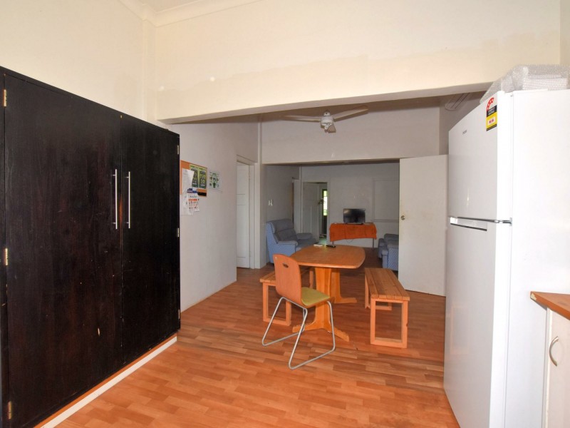 16 Blackman Street, Tully QLD 4854