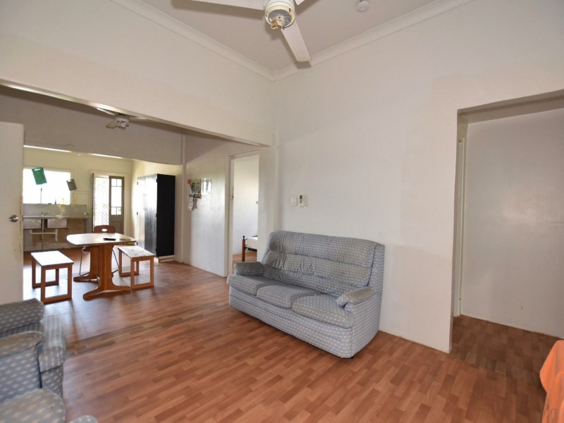 16 Blackman Street, Tully QLD 4854