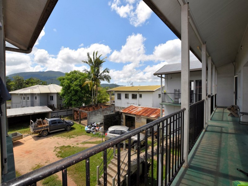 16 Blackman Street, Tully QLD 4854
