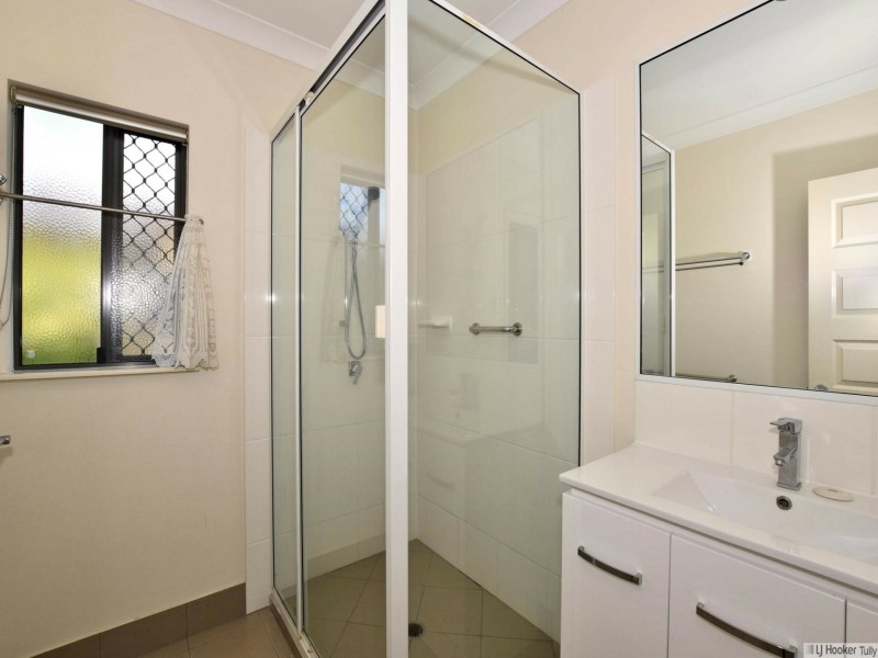 102 Old Tully Road, Birkalla QLD 4854