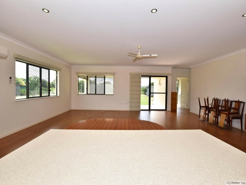 102 Old Tully Road, Birkalla QLD 4854