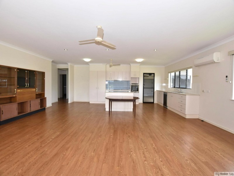 102 Old Tully Road, Birkalla QLD 4854