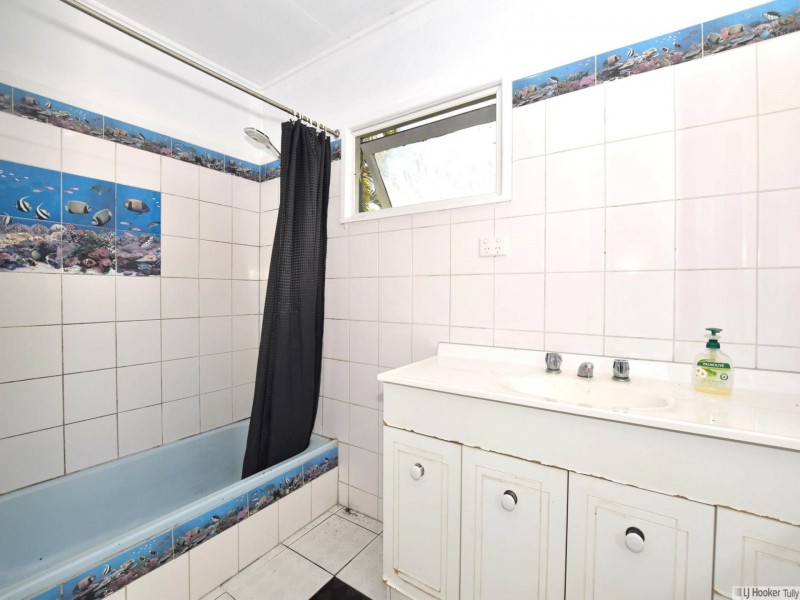 4 Walter Lever Estate Road, Silkwood QLD 4856